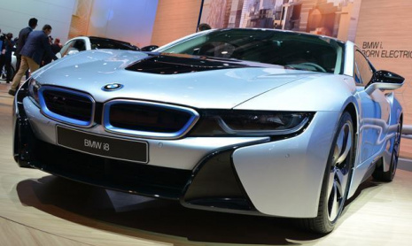 Журнал Playboy представил свою версию Автомобилей года-2015